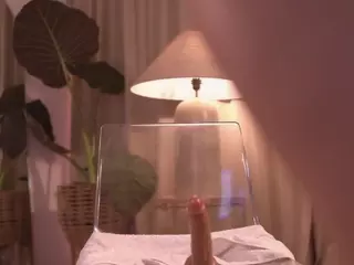 nadiablss's Live Sex Cam Show