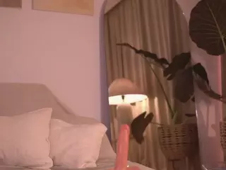 nadiablss's Live Sex Cam Show