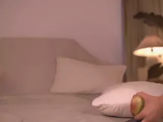 nadiablss's Live Sex Cam Show