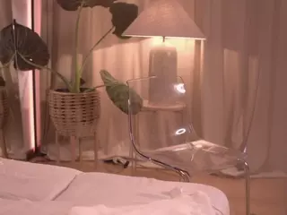 nadiablss's Live Sex Cam Show