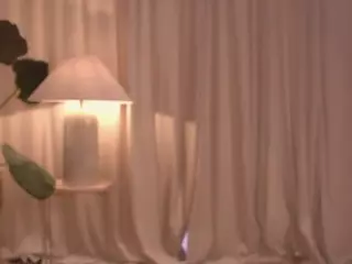nadiablss's Live Sex Cam Show