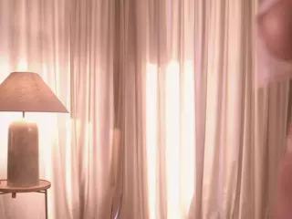 nadiablss's Live Sex Cam Show
