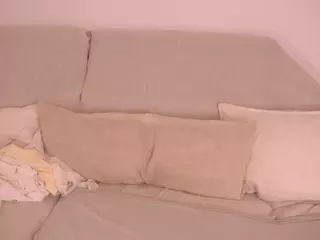 nadiablss's Live Sex Cam Show