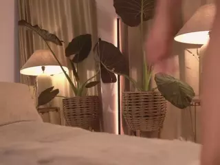 nadiablss's Live Sex Cam Show