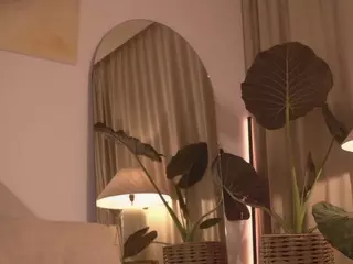 nadiablss's Live Sex Cam Show