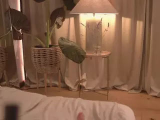 nadiablss's Live Sex Cam Show
