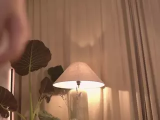 nadiablss's Live Sex Cam Show
