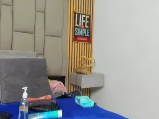 Daffne's Live Sex Cam Show