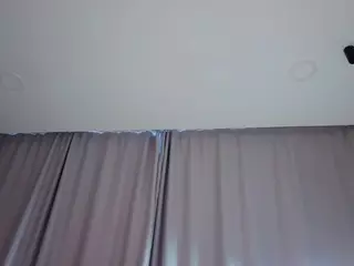 ElgaGuyse's Live Sex Cam Show