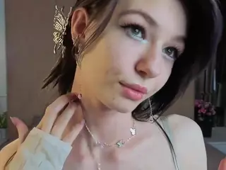 LoraGlasco's Live Sex Cam Show