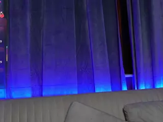MelaniaWay's Live Sex Cam Show