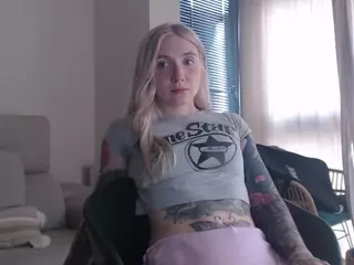 Tattoobbgirl's Live Sex Cam Show