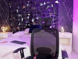 AdharaSweet1's Live Sex Cam Show