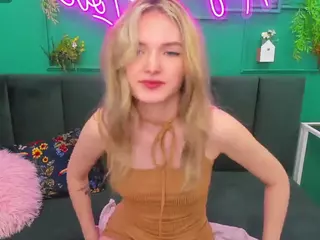 EvelineAmore's Live Sex Cam Show