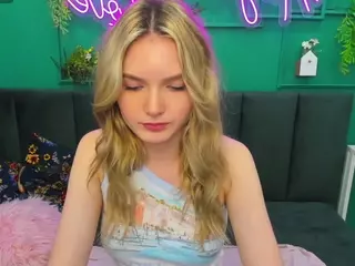 EvelineAmore's Live Sex Cam Show