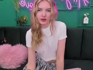 EvelineAmore's Live Sex Cam Show