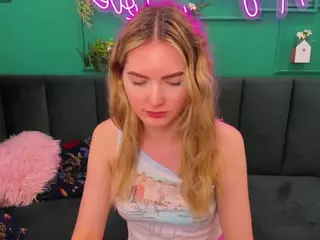 EvelineAmore's Live Sex Cam Show