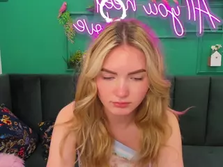 EvelineAmore's Live Sex Cam Show