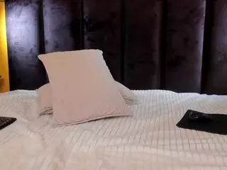 JessieCurlyy's Live Sex Cam Show
