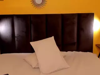 JessieCurlyy's Live Sex Cam Show