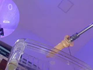 ScarletHill's Live Sex Cam Show