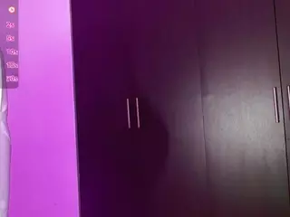 SharaRoss1's Live Sex Cam Show