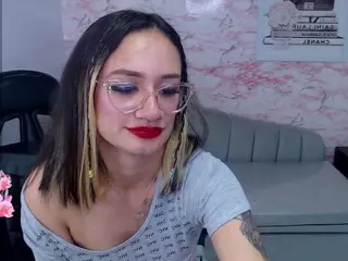 emily-rousse-t's Live Sex Cam Show