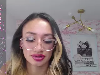 emily-rousse-t's Live Sex Cam Show