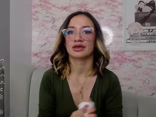 emily-rousse-t's Live Sex Cam Show