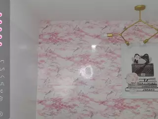 emily-rousse-t's Live Sex Cam Show