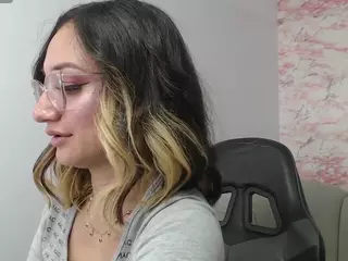 emily-rousse-t's Live Sex Cam Show