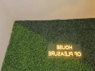 emmily-z's Live Sex Cam Show