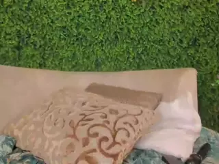 emmily-z's Live Sex Cam Show