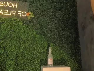 emmily-z's Live Sex Cam Show