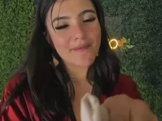 emmily-z's Live Sex Cam Show