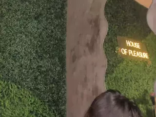 emmily-z's Live Sex Cam Show
