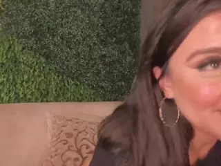 emmily-z's Live Sex Cam Show