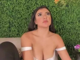 emmily-z's Live Sex Cam Show