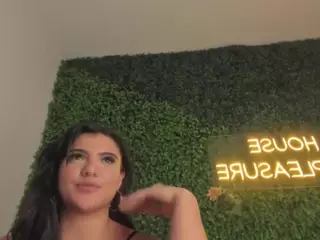 emmily-z's Live Sex Cam Show