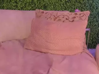 emmily-z's Live Sex Cam Show