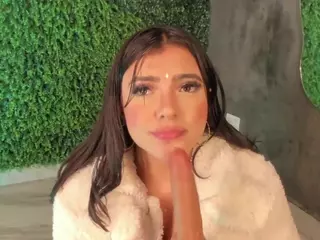 emmily-z's Live Sex Cam Show