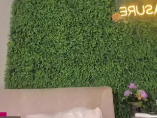 emmily-z's Live Sex Cam Show
