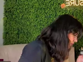 emmily-z's Live Sex Cam Show