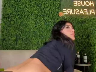 emmily-z's Live Sex Cam Show