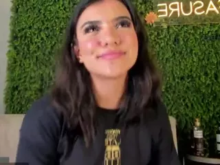 emmily-z's Live Sex Cam Show