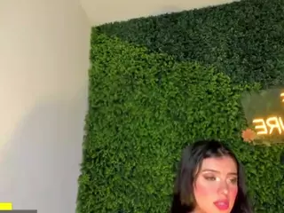 emmily-z's Live Sex Cam Show