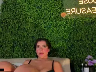 emmily-z's Live Sex Cam Show
