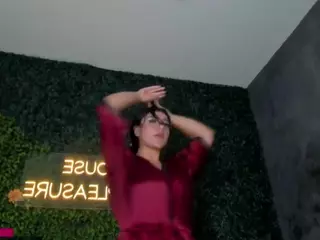 emmily-z's Live Sex Cam Show