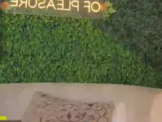 emmily-z's Live Sex Cam Show