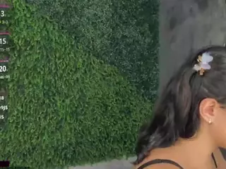 emmily-z's Live Sex Cam Show